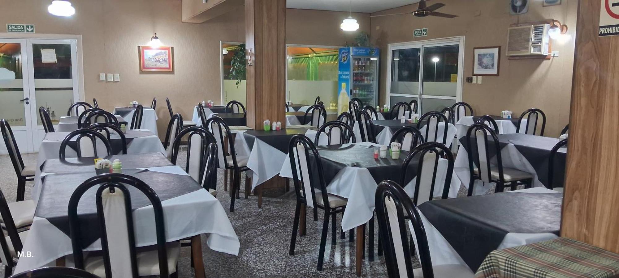 Hotel Y Restaurant Don Quijote Macachin  ภายนอก รูปภาพ