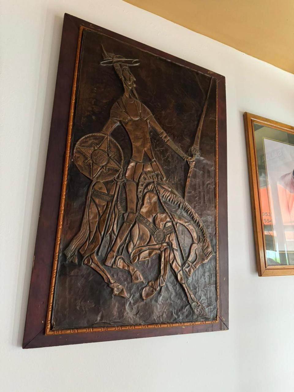 Hotel Y Restaurant Don Quijote Macachin  ภายนอก รูปภาพ